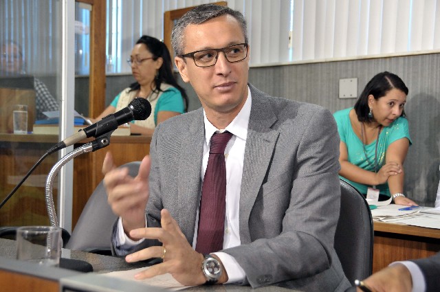Rogério Romero disse que o corte de gastos é o motivo da fusão