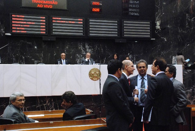 Além do veto parcial à Proposição de Lei 20.846, deputados também discutiram indicação ao Conselho Estadual de Educação