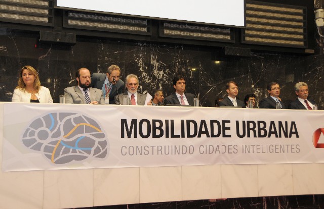 Também é objetivo da ALMG auxiliar na aplicação da Lei da Mobilidade Urbana