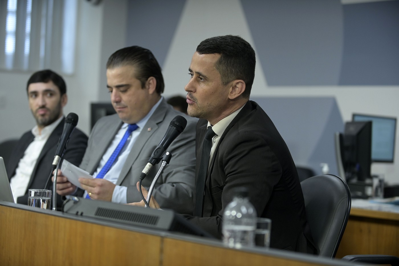 Comissão de Defesa do Consumidor e do Contribuinte - debate sobre a falta de abastecimento de água pela Copasa