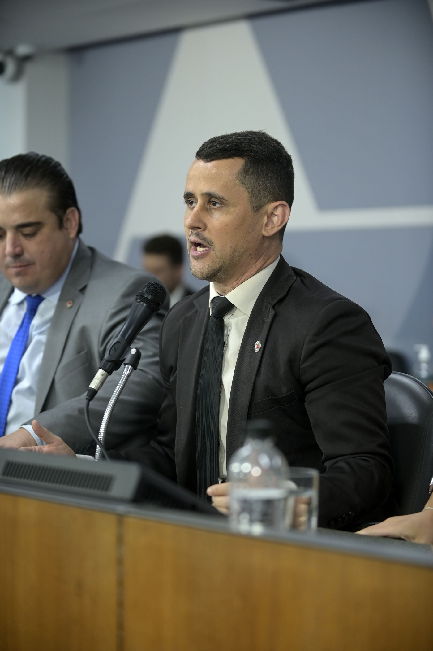 Comissão de Defesa do Consumidor e do Contribuinte - debate sobre a falta de abastecimento de água pela Copasa