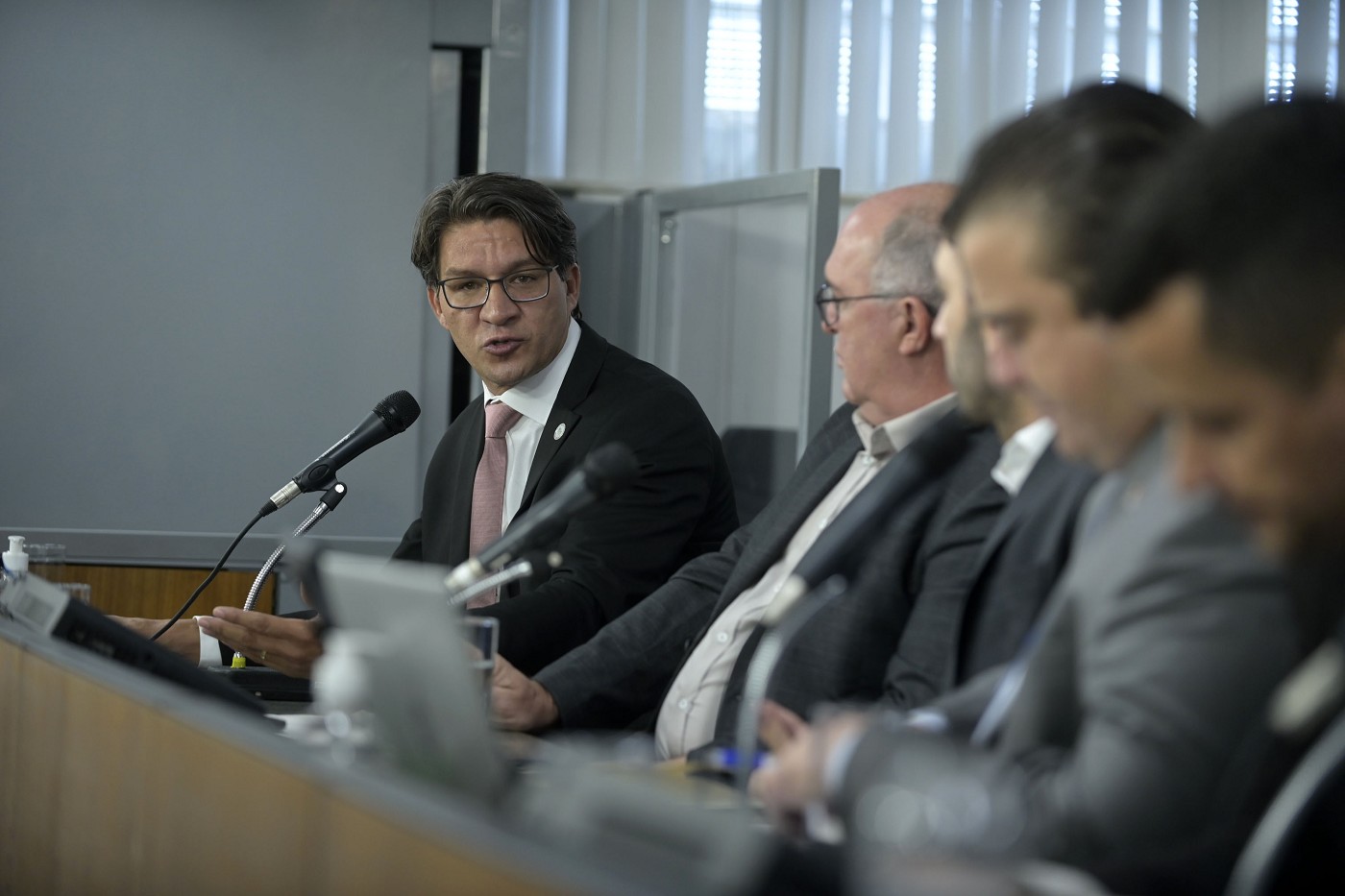 Comissão de Defesa do Consumidor e do Contribuinte - debate sobre a falta de abastecimento de água pela Copasa