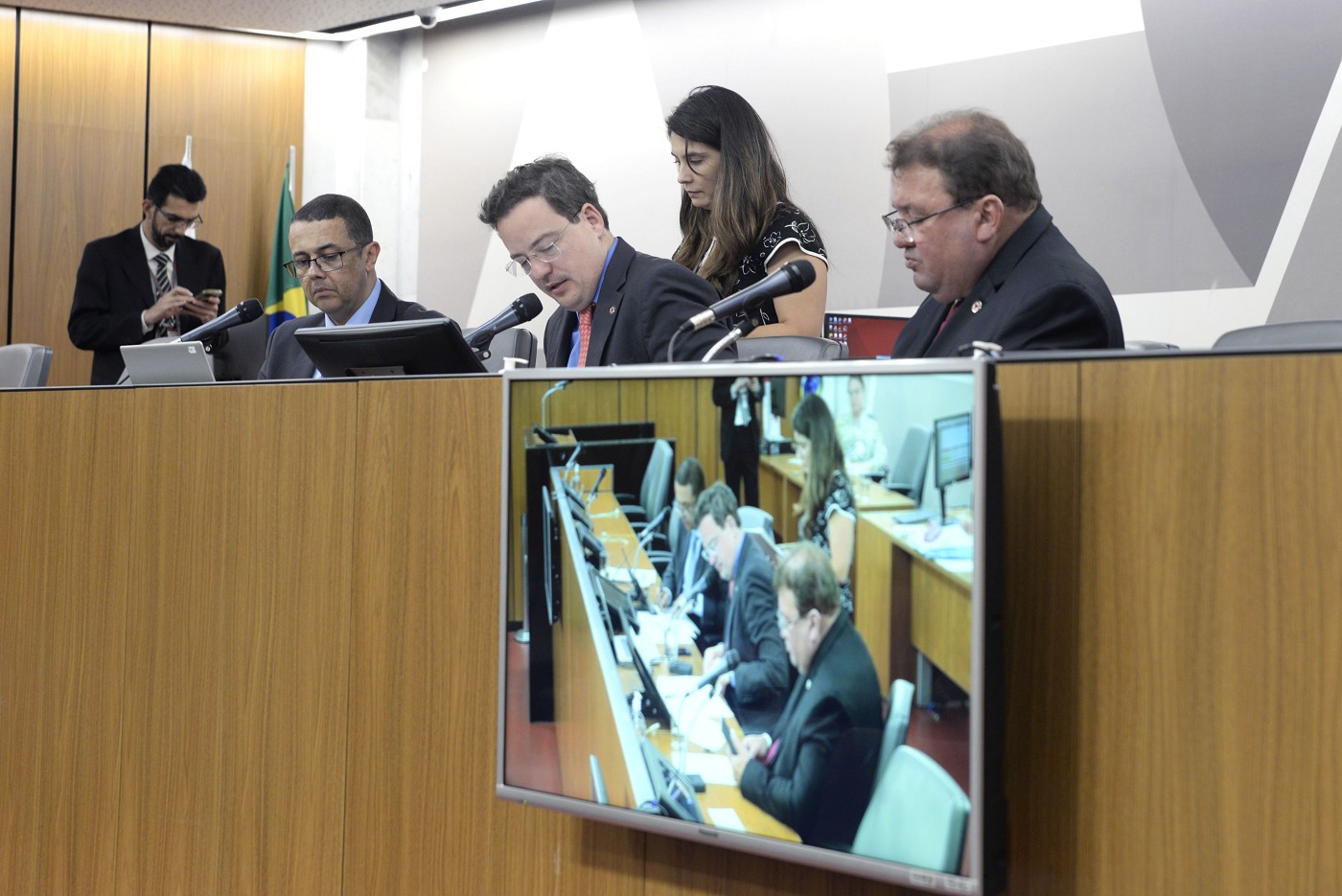 Comissão de Transporte, Comunicação e Obras Públicas - análise de proposições