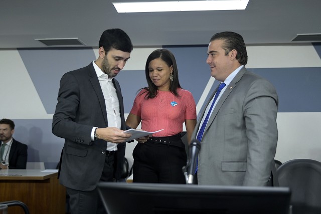 Comissão de Defesa do Consumidor e do Contribuinte - debate sobre a falta de abastecimento de água pela Copasa