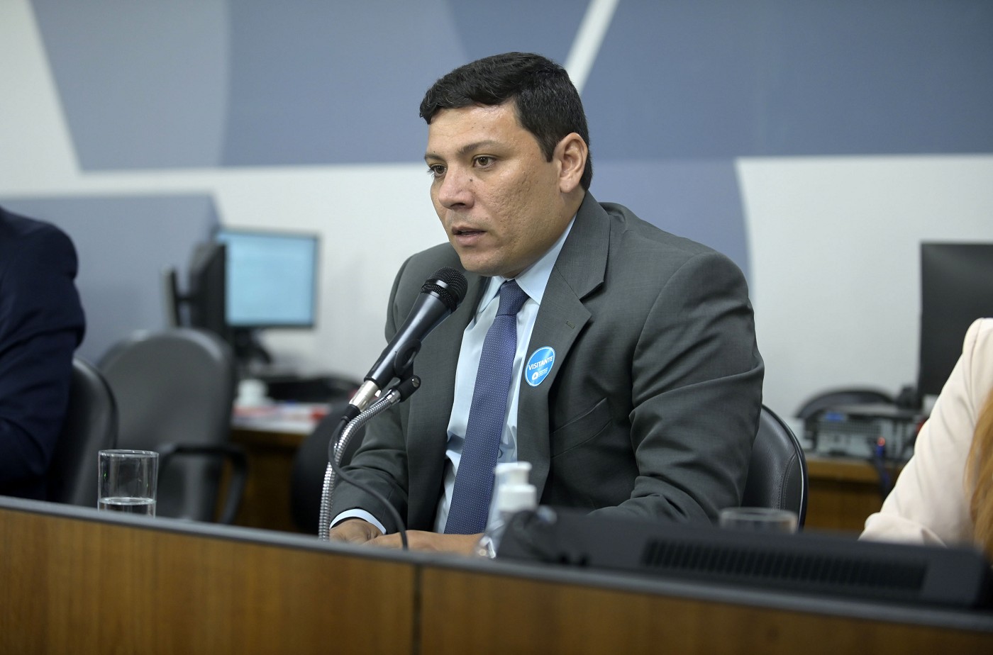 Comissão de Defesa do Consumidor e do Contribuinte - debate sobre a falta de abastecimento de água pela Copasa