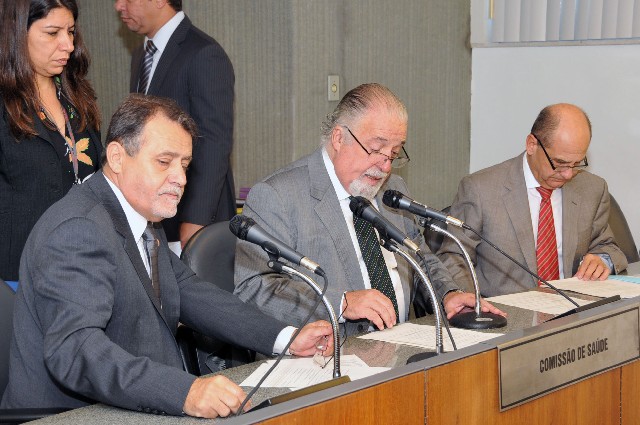 PL 4.427/13 trata das atribuições, da composição e da organização do Conselho Estadual de Saúde de Minas Gerais (CES-MG)