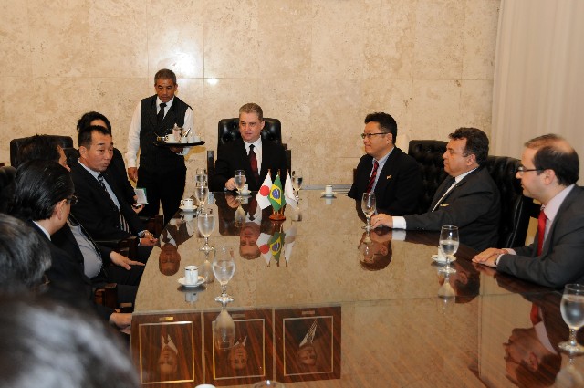 Além do presidente da ALMG, deputado Adalclever Lopes, também estavam presentes os deputados Tiago Ulisses, Alencar da Silveira Jr. e Leonídio Bouças